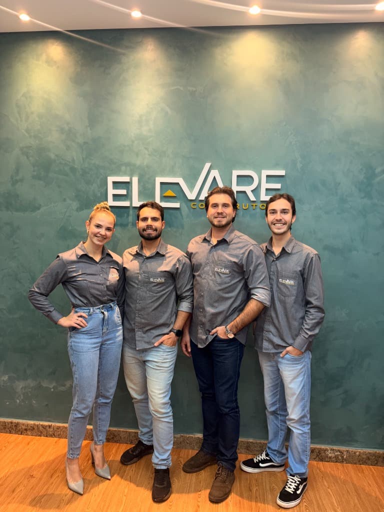Equipe da Elevare Construtora em Tangará da Serra